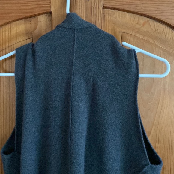 Brochu Walker Merino Wool Sweater Vest - Picture 7 of 8